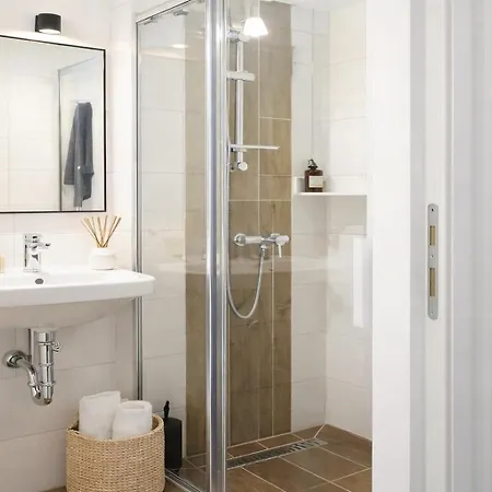 With Pool Rum i privatbostad Pula