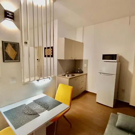 Homestay szállás With Pool *